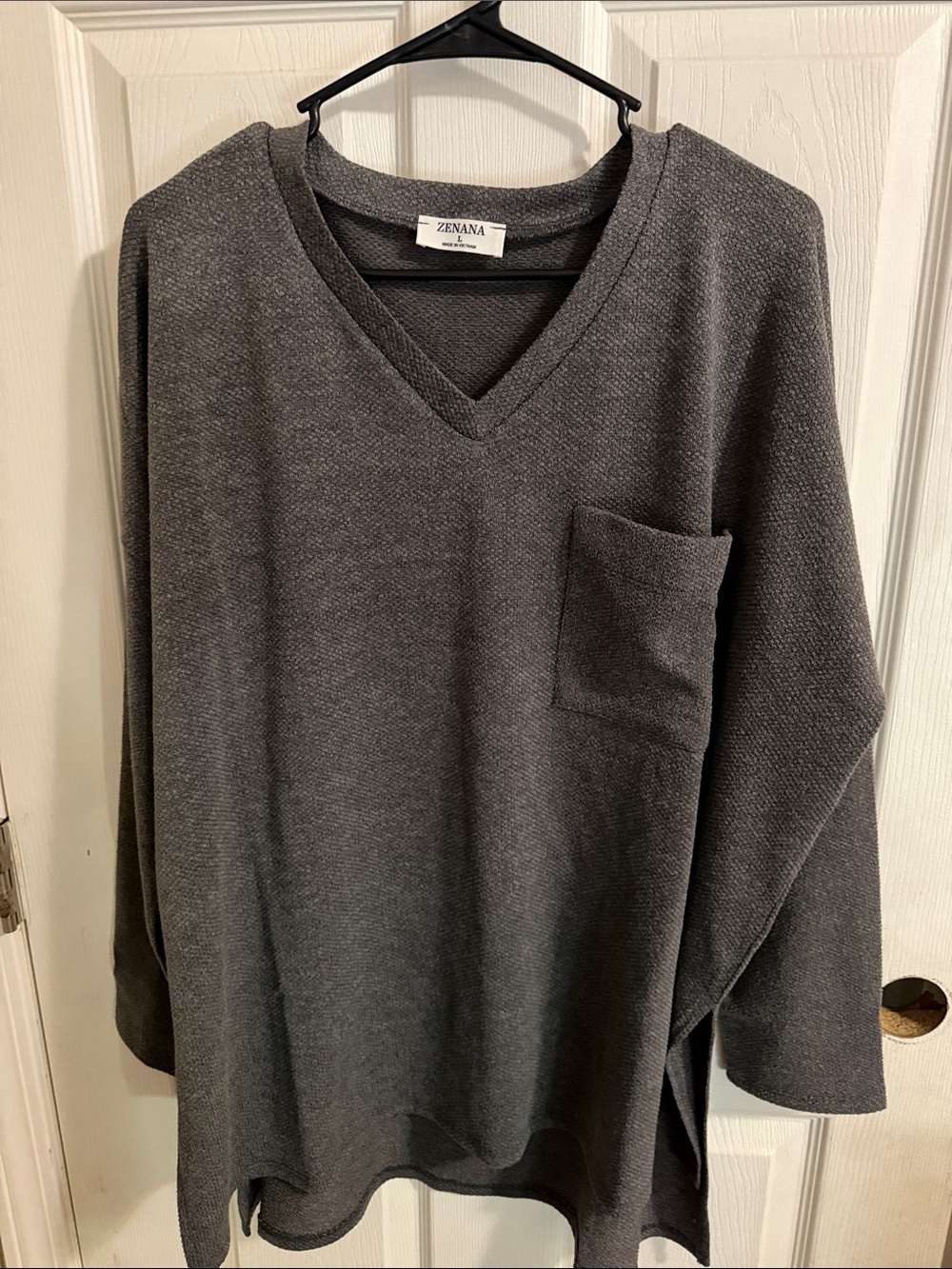 Zenana Outfitters V neck top in Charcoal